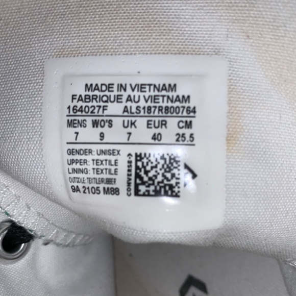 Green High-Top Converse - Picture 4 of 4